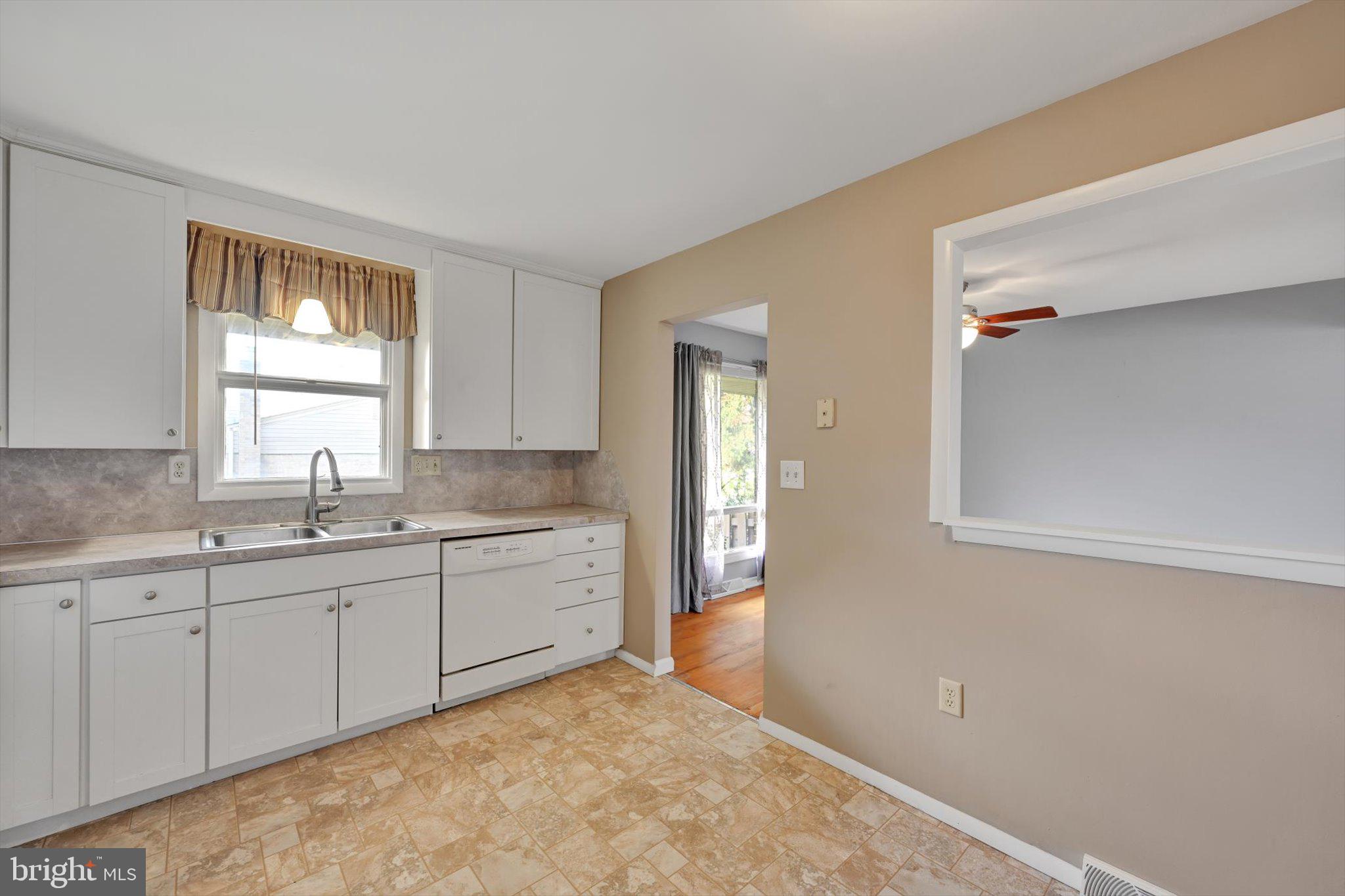 CEDAR CLIFF MANOR - Residential