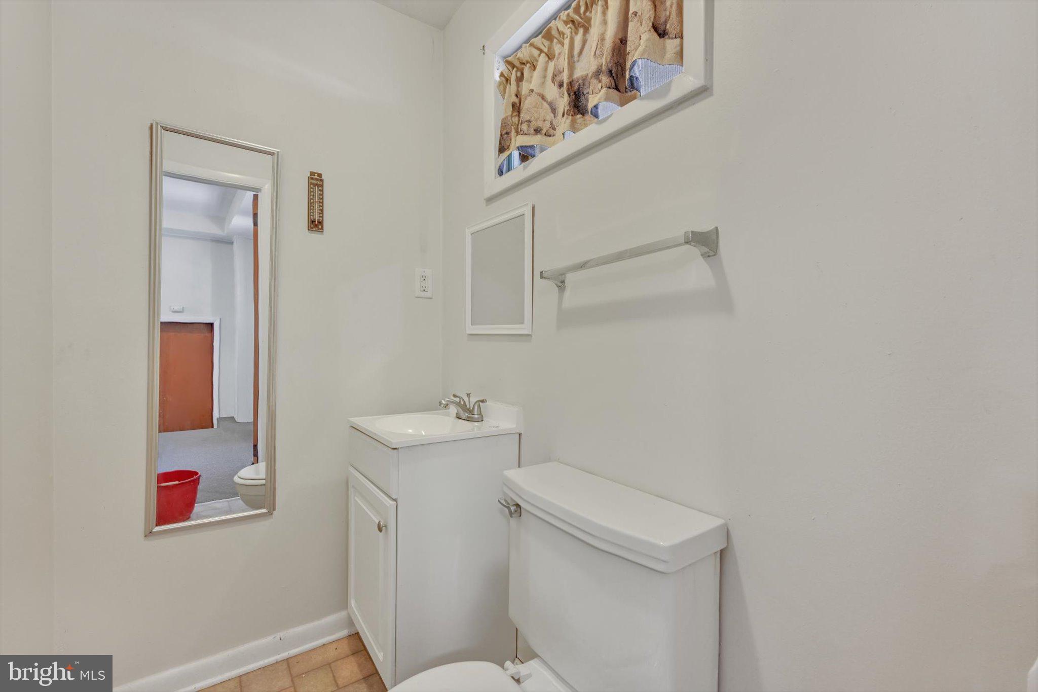 CEDAR CLIFF MANOR - Residential