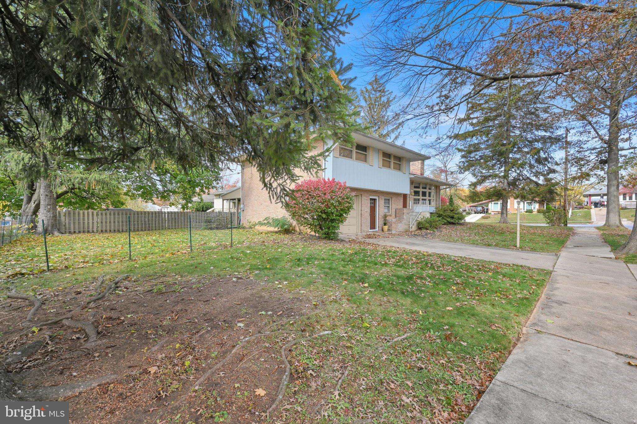 CEDAR CLIFF MANOR - Residential