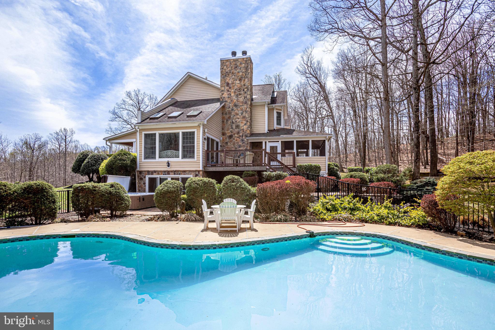 AUTUMN OAKS ESTATES - Residential