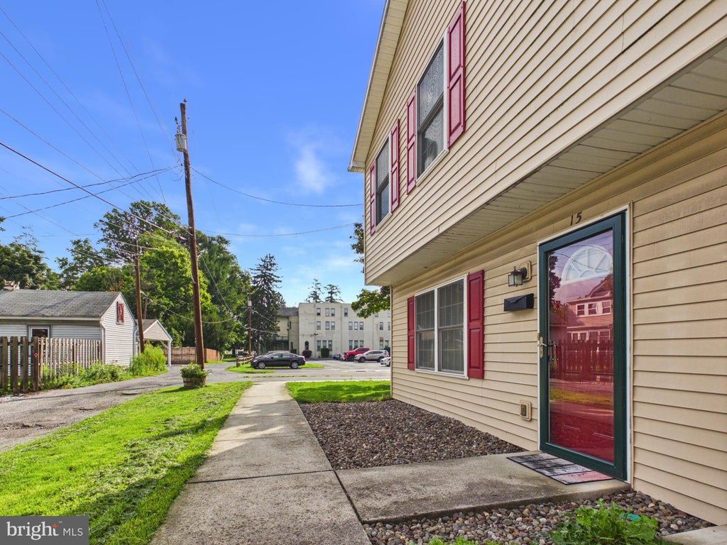 Photo of 15 S Chestnut Street, MECHANICSBURG, PA 17055 (MLS # PACB2057402)