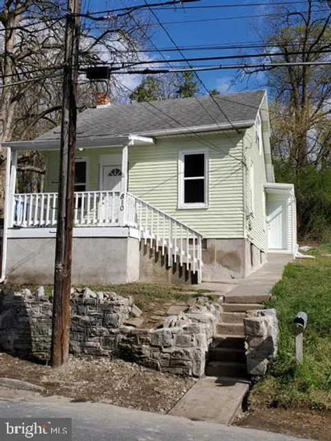 810 Mohn Street, Harrisburg, PA MLS: PADA2044542