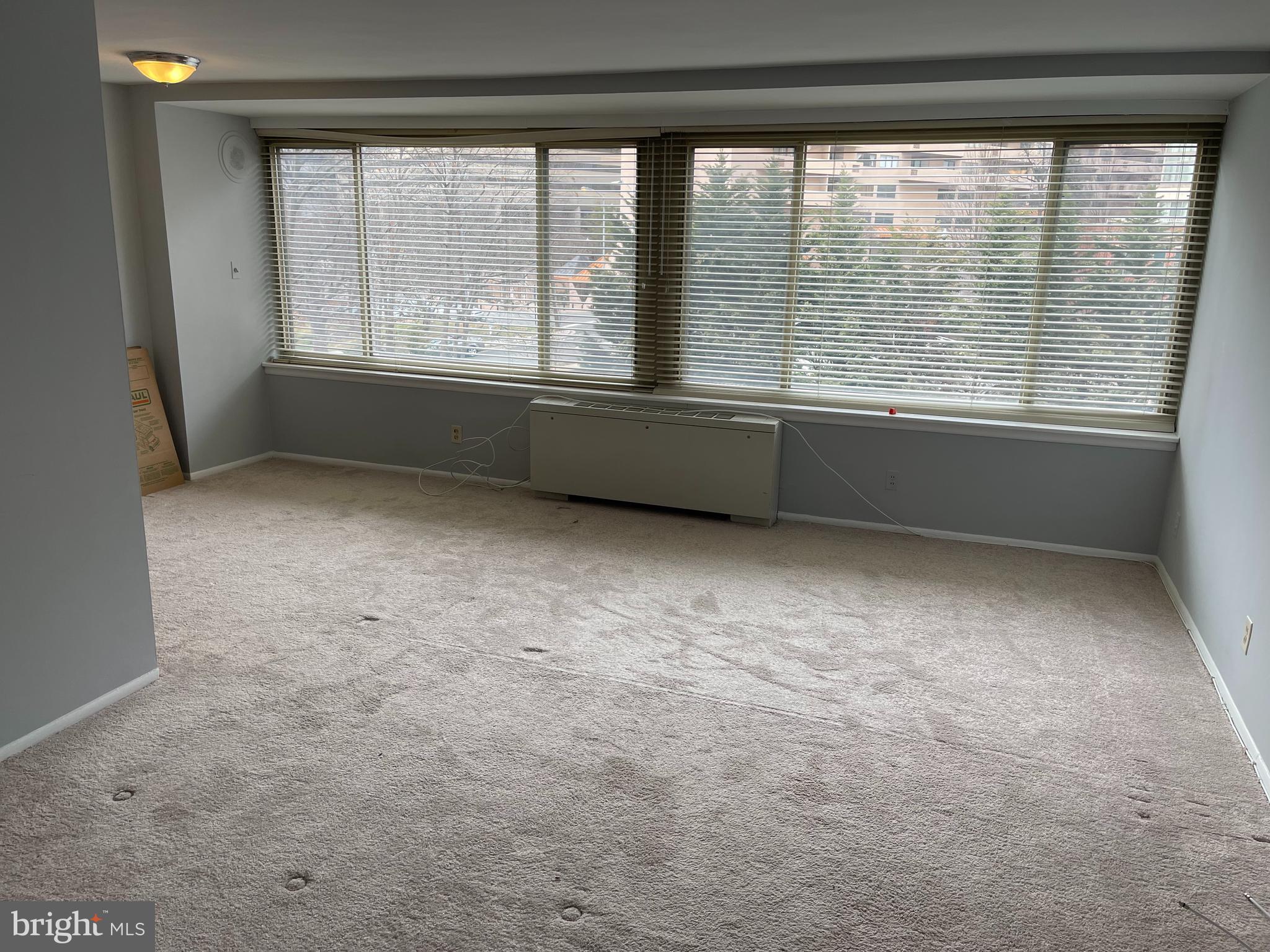 TAFT TOWERS - Residential Lease