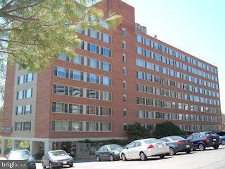 Large, light-filled efficiency in secure building blocks from Courthouse metro. Extra storage and ample parking. Rent includes utilities and access to the pool. Newly renovated bathroom and minutes away from DC.

Qualifications: To qualify, the two lowest household incomes need to exceed $60,000/ year.
Applicants should also have good credit and rental history.

Fees: Move in fee $150 paid to Taft Towers condo
Rent: $1500
Security Deposit: $1500 (due at time of submitting application)
Date Available: 5/1/2025

Utilities: NONE. all included in the rent