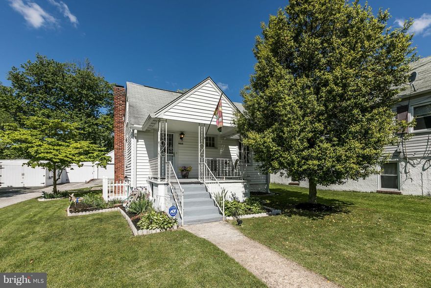 Beautifully maintained home PLUS detached garage, workshop, & storage area for cars, boats, motorcycles or whatever hobbies deserve space of their own! (Square footage on tax record does not include the wonderful 17' x 14' family room) Recently renovated kitchen and bathroom. Hardwood floors under carpet on main and upper level (except Fam Rm). NEW Pella garage door. Space to garden.GREAT VALUE!