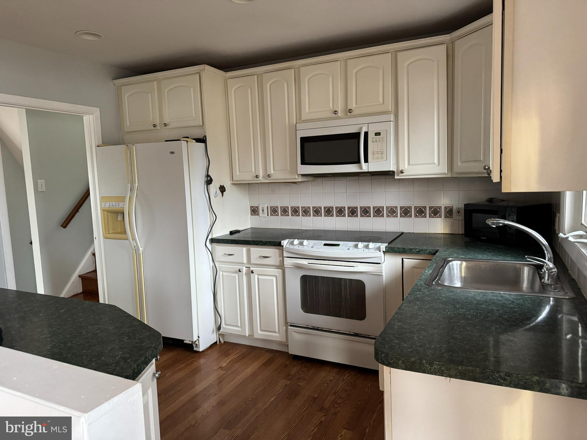 MEADOWBROOK - Residential Lease