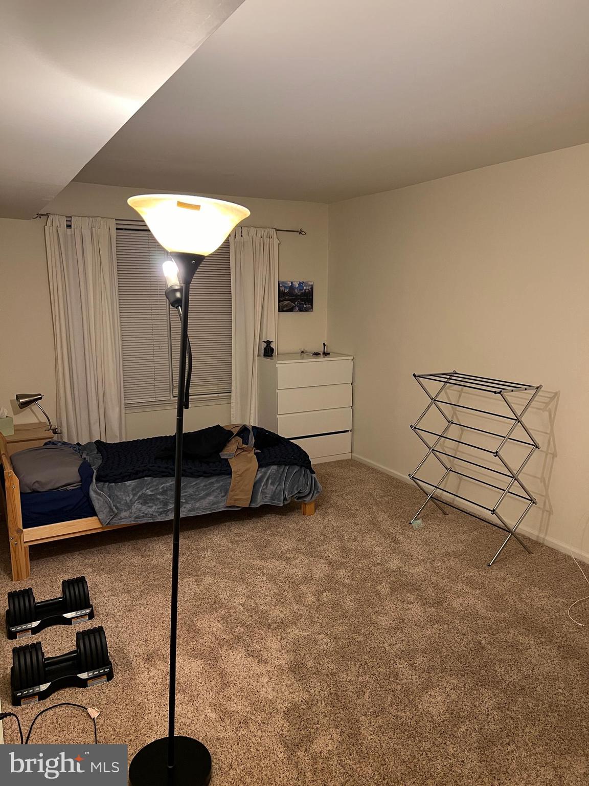 VILLAGE SHIRES - Residential Lease