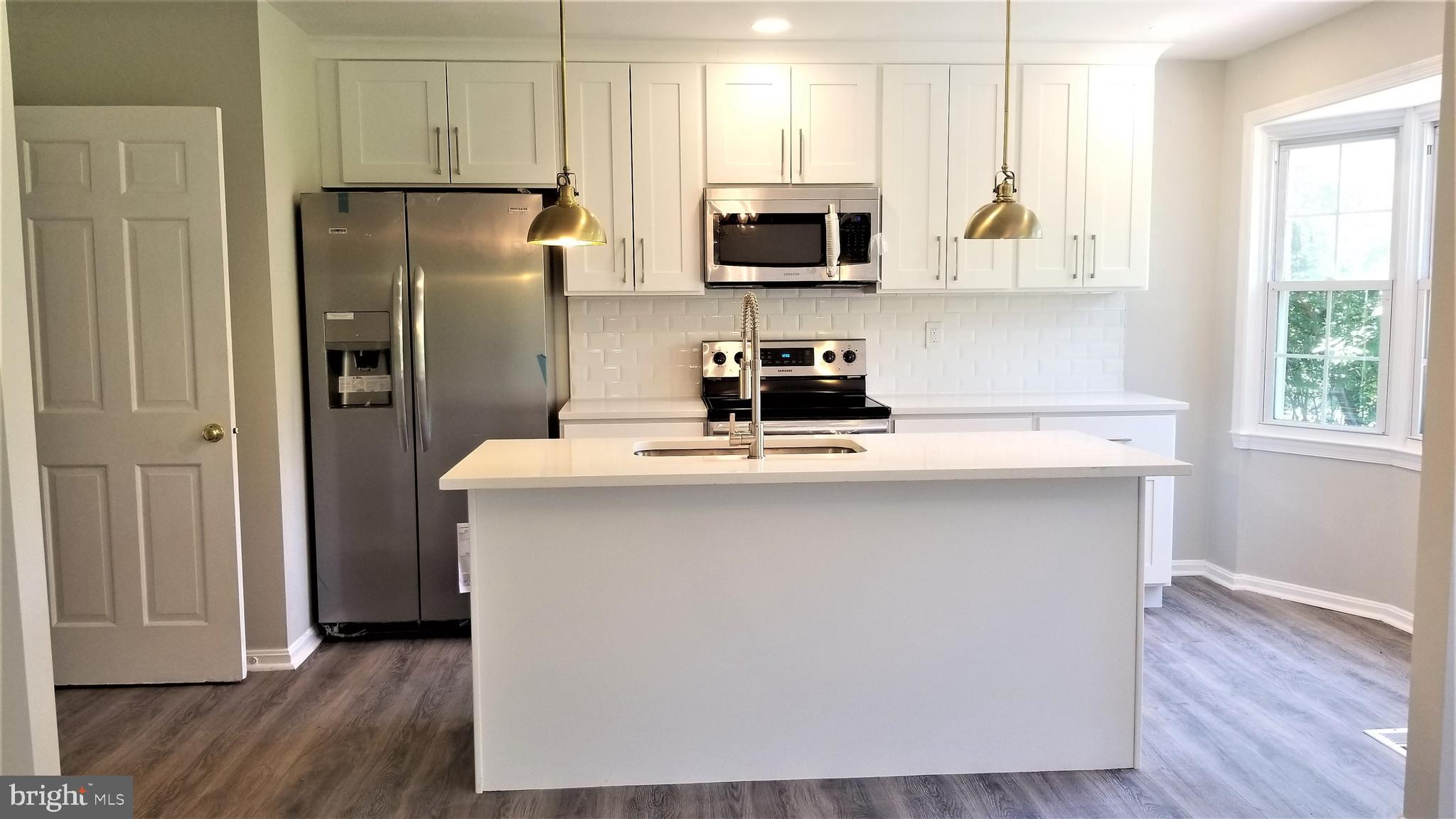 FAIRWAY ISLAND - Residential Lease