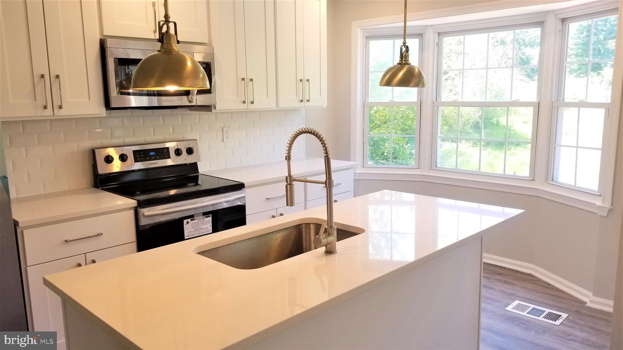 FAIRWAY ISLAND - Residential Lease