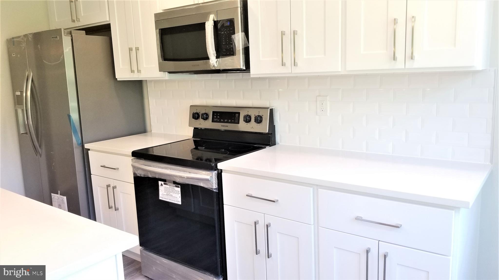 FAIRWAY ISLAND - Residential Lease