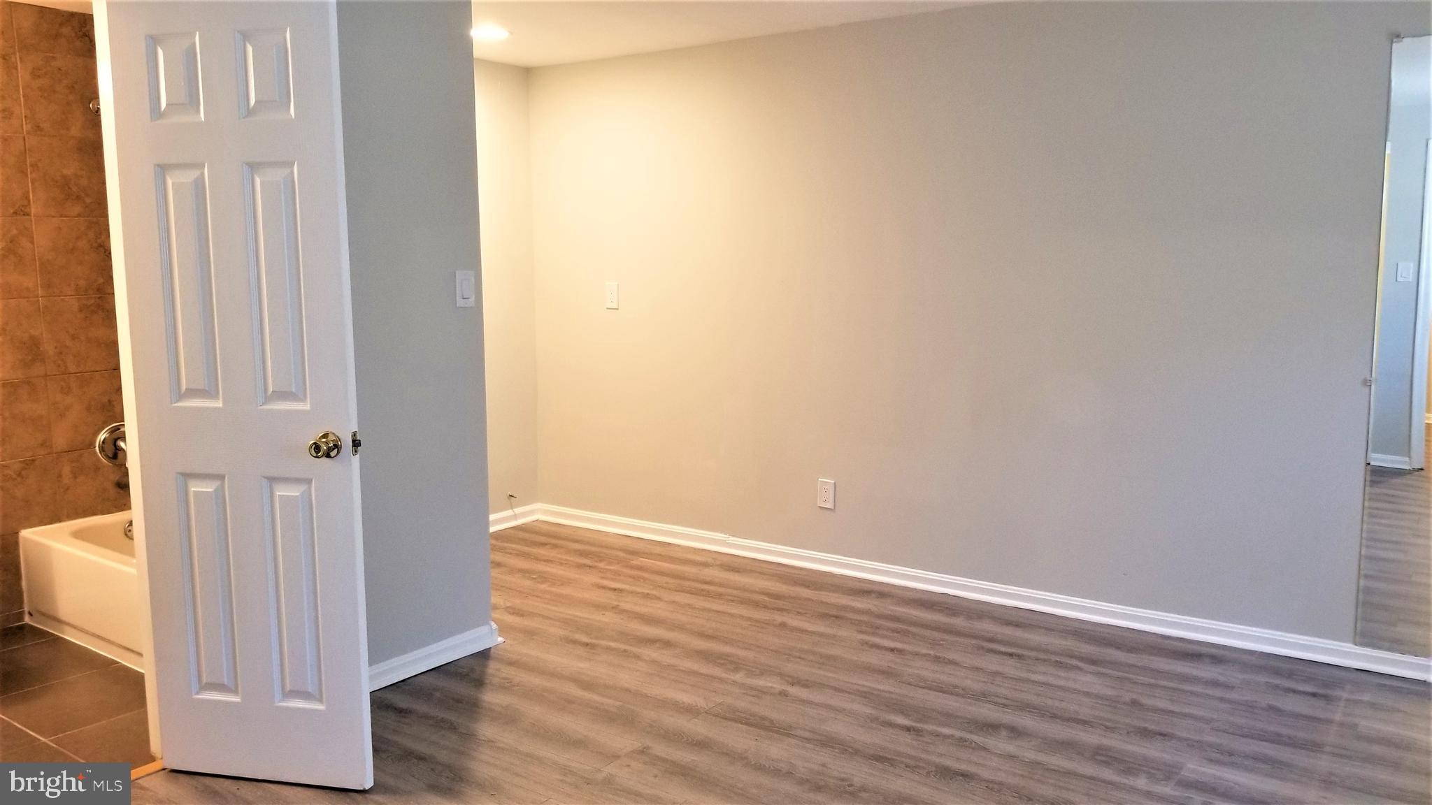 FAIRWAY ISLAND - Residential Lease