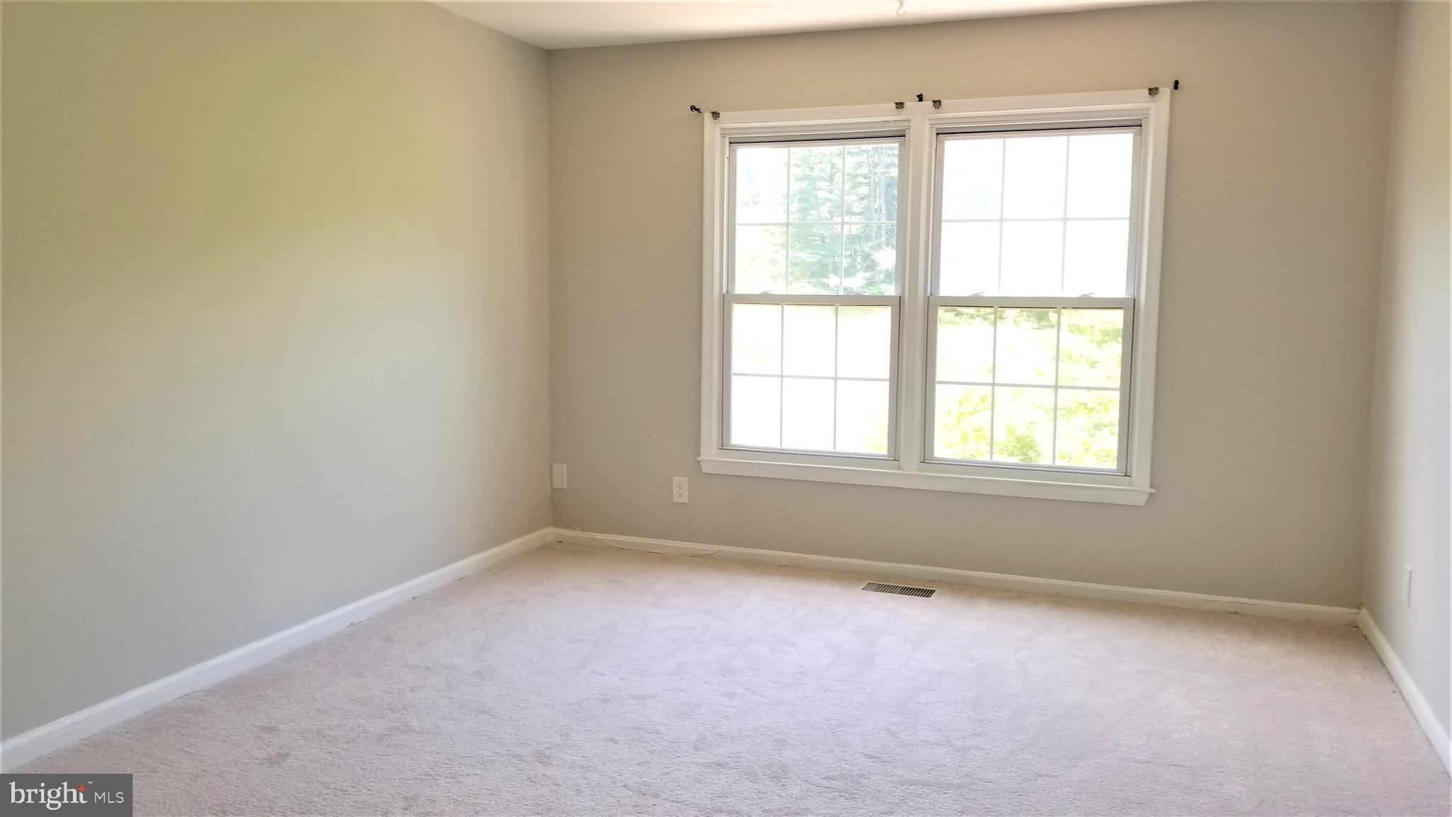 FAIRWAY ISLAND - Residential Lease