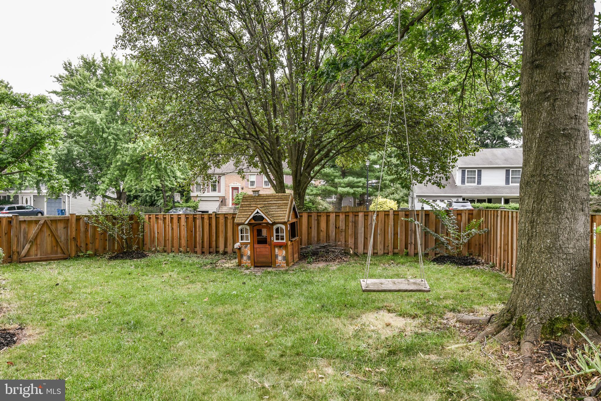 KINGSTON CHASE - Residential Lease