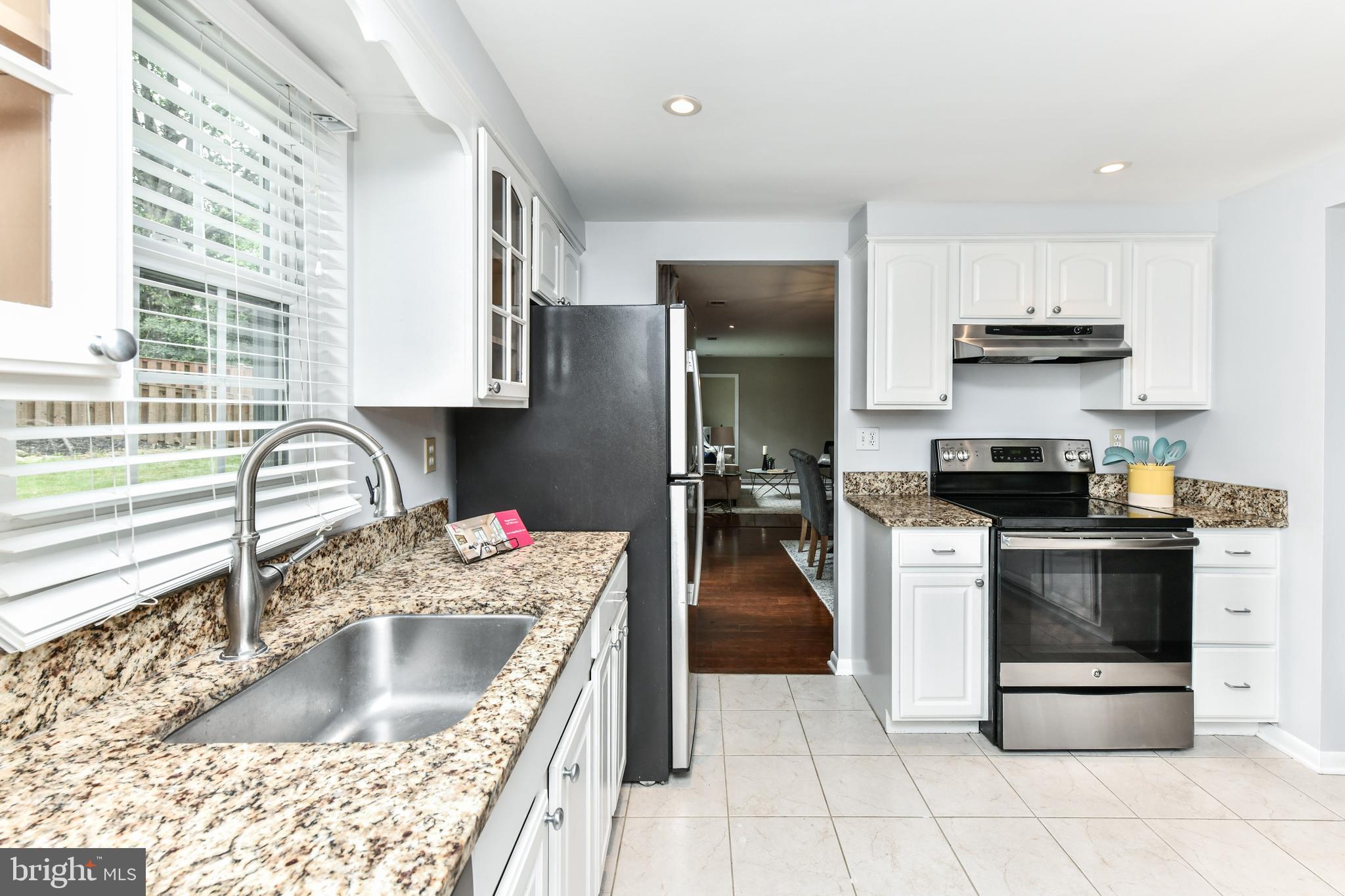 KINGSTON CHASE - Residential Lease