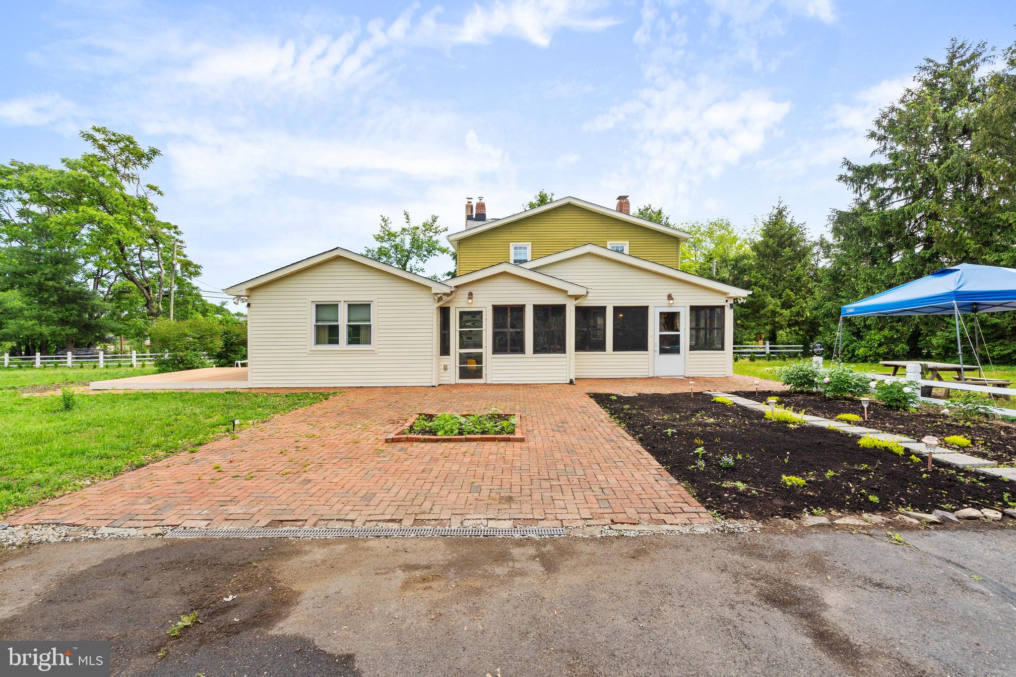 522 CREEK ROAD