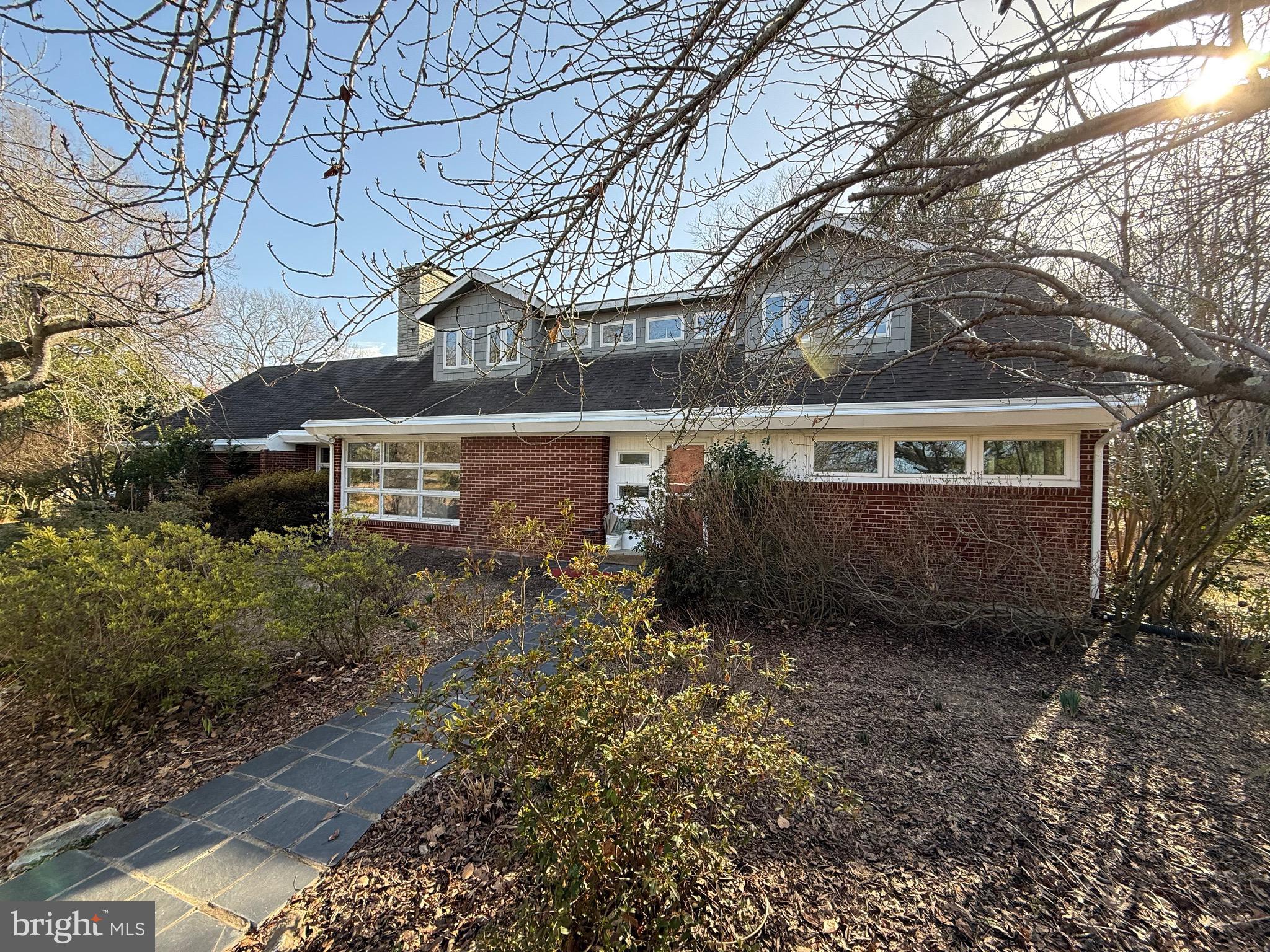 INGLESIDE - Residential