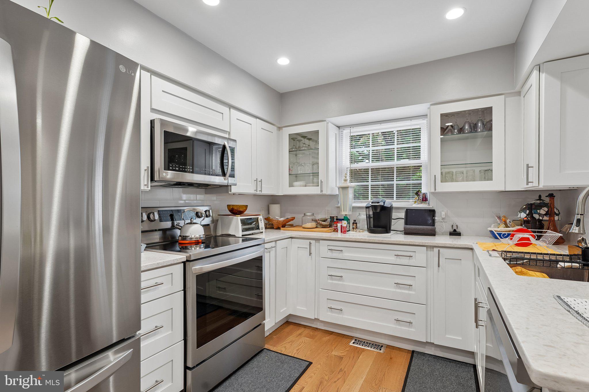 18219 FOX CHASE CIRCLE