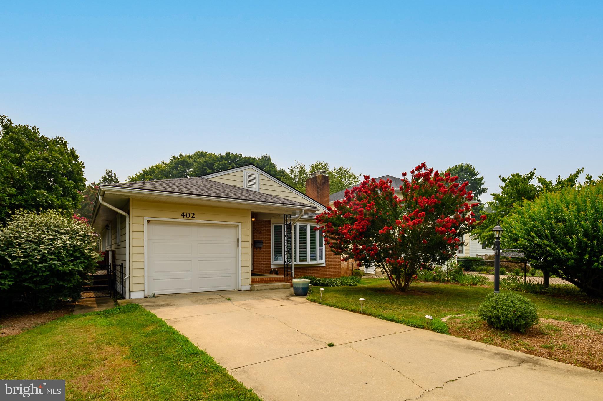 402 MELVIN AVENUE