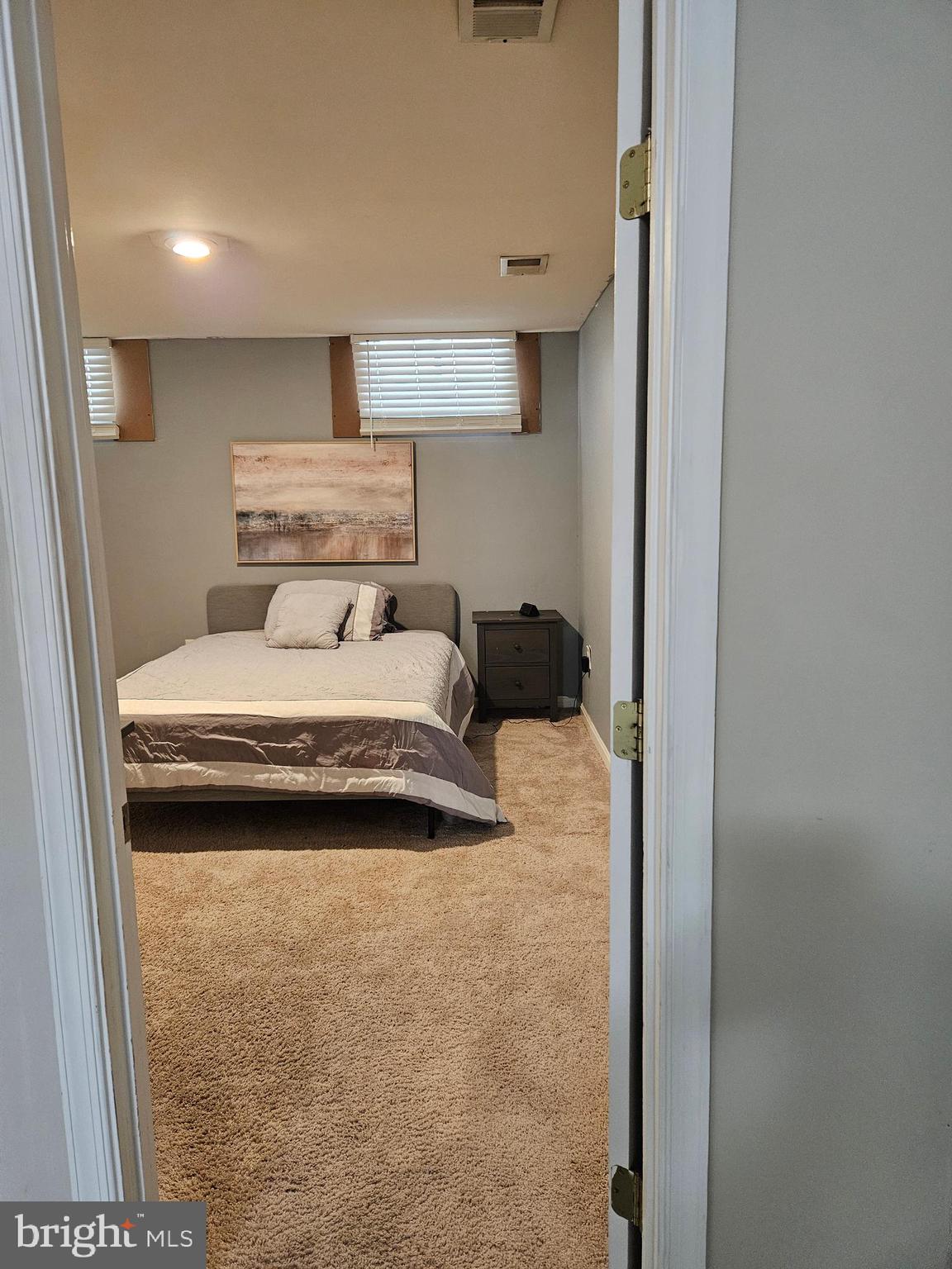 REDWOOD LAKES - Residential Lease