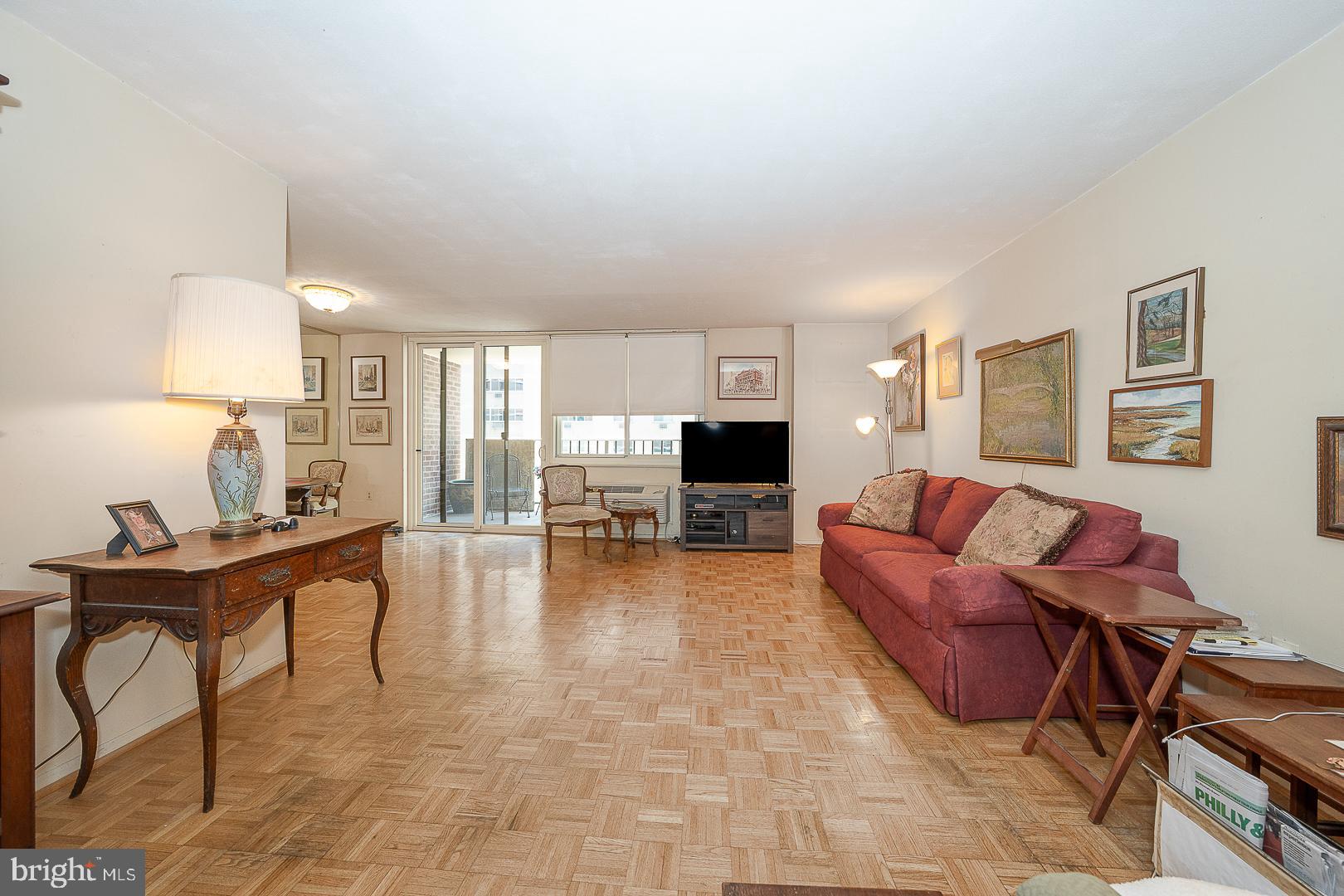 1901 JOHN F KENNEDY BOULEVARD 1117-1118
