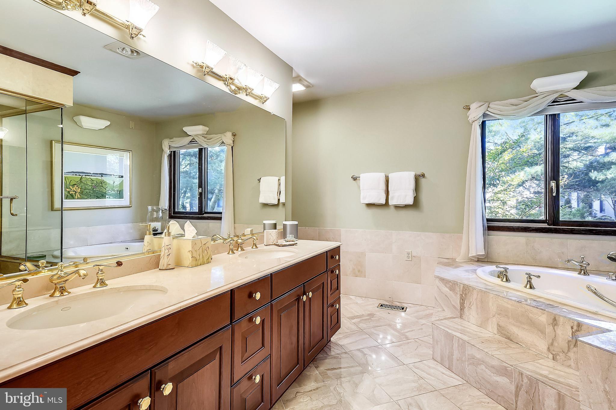 BELLE POINT FARM - Residential