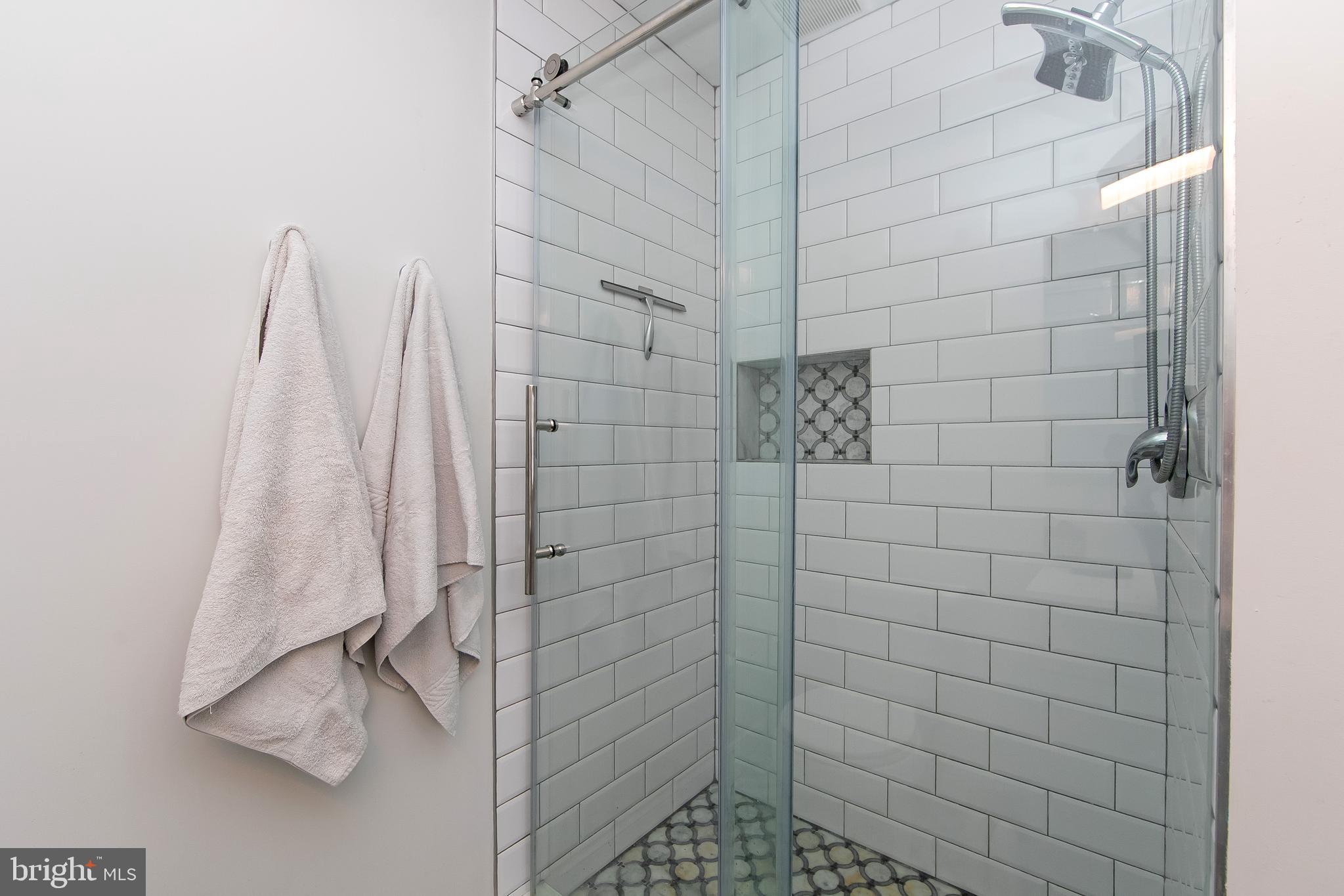 SOCIETY PL - Residential