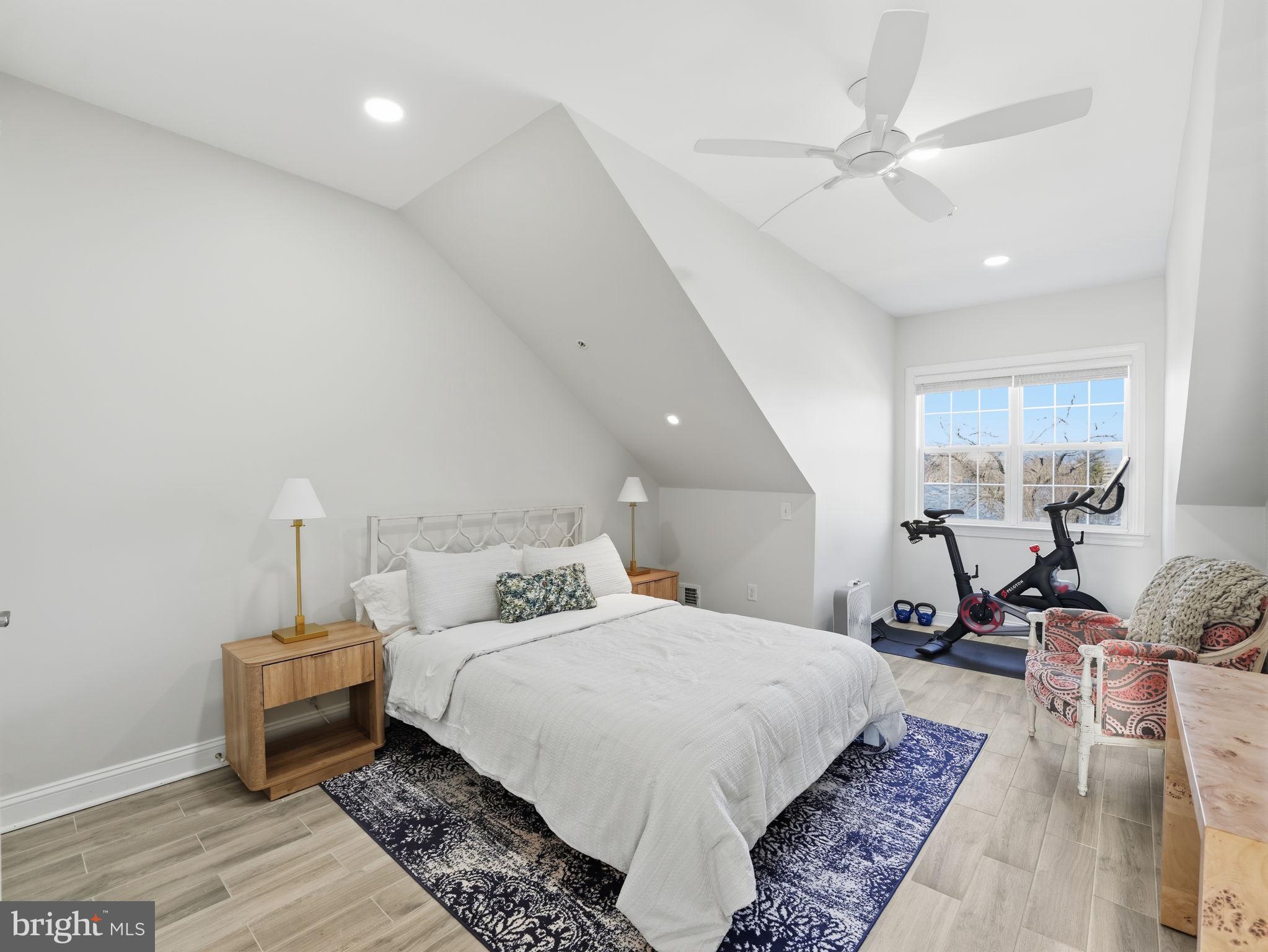 BALLSTON - Residential