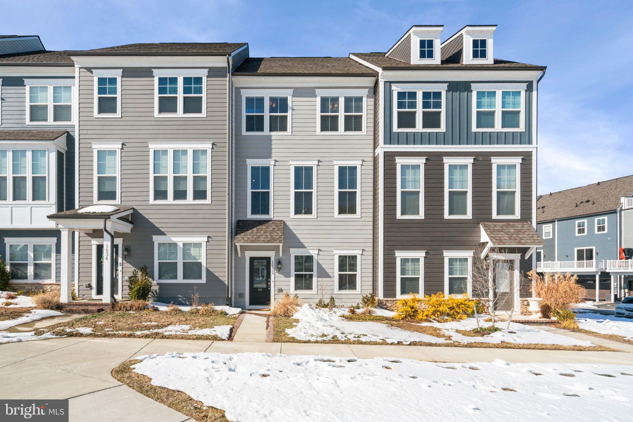 1632 BAY CEDAR DRIVE