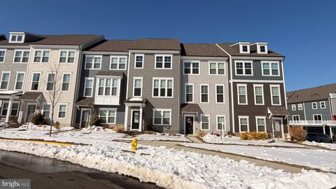 1632 BAY CEDAR DRIVE DUMFRIES VA 22026