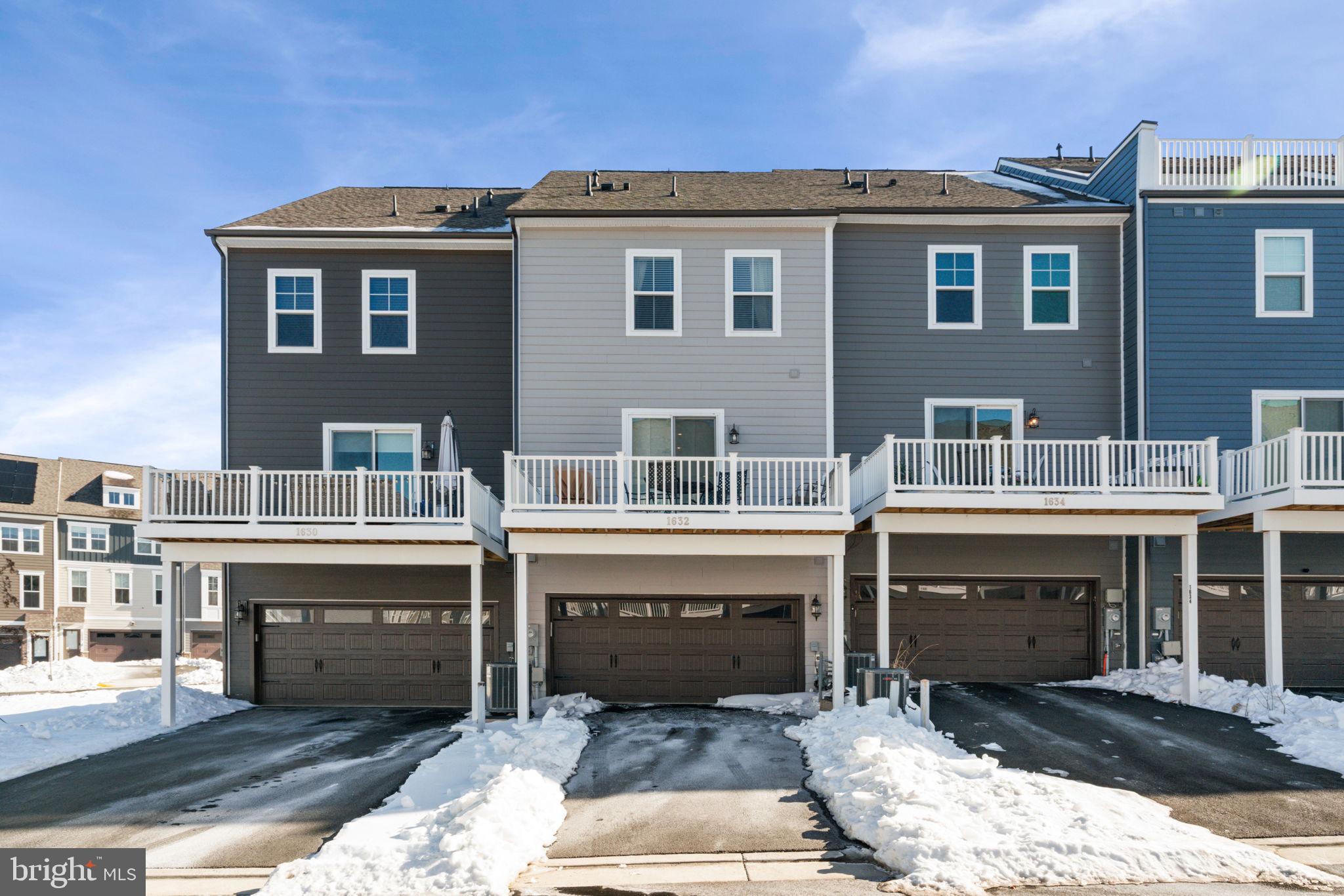 1632 BAY CEDAR DRIVE