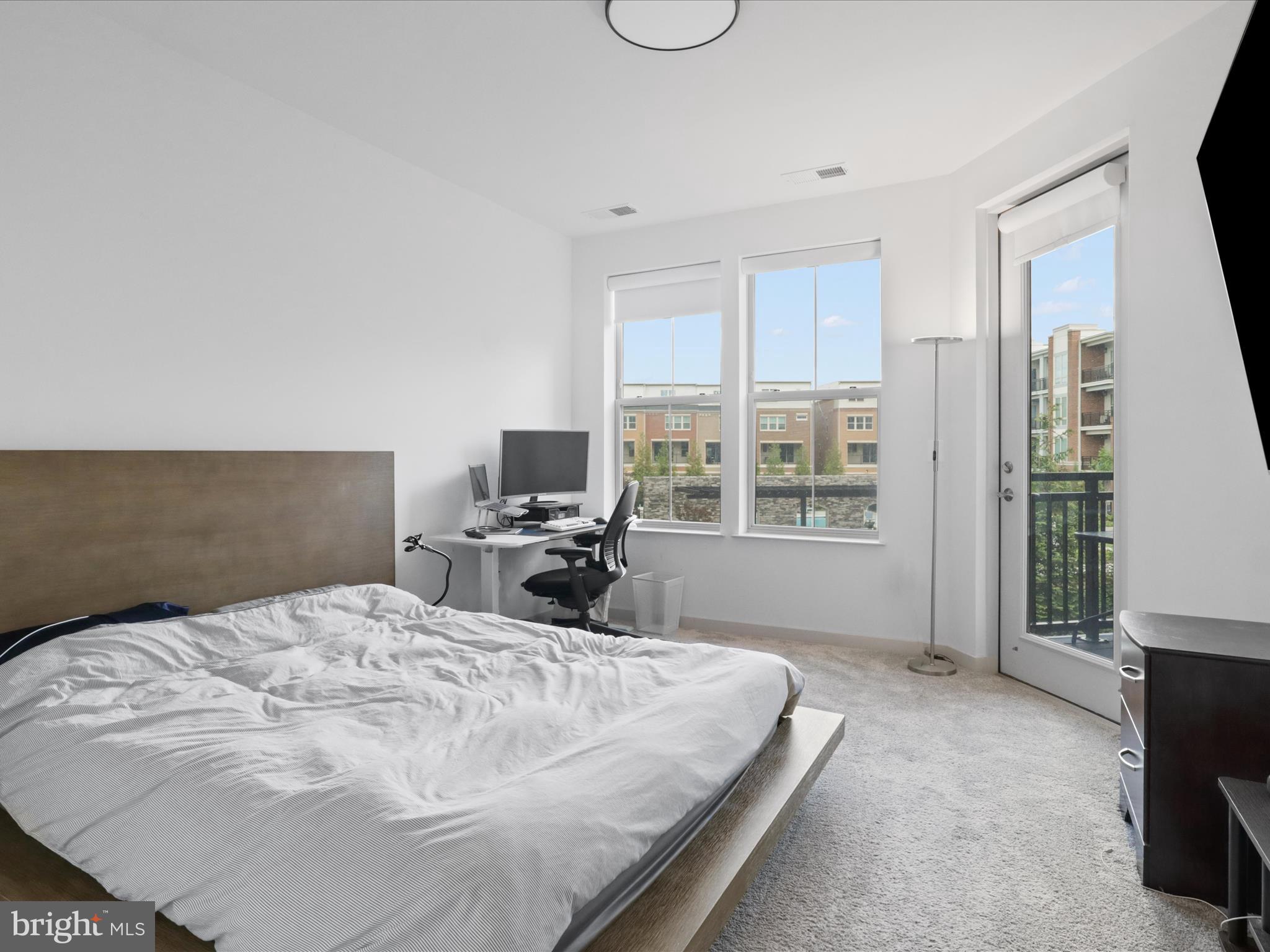 BOULEVARD VI TOWNS - Residential