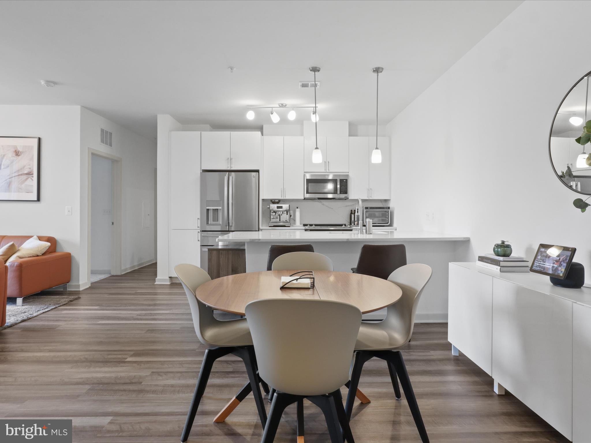 BOULEVARD VI TOWNS - Residential