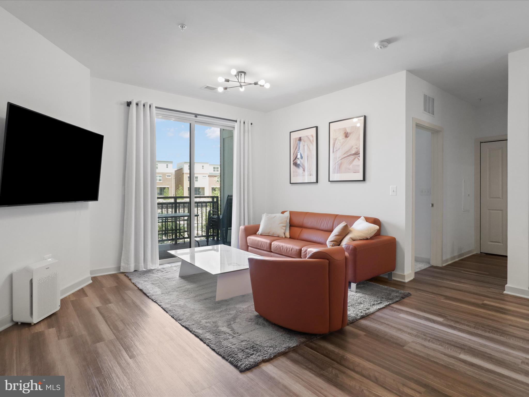 BOULEVARD VI TOWNS - Residential