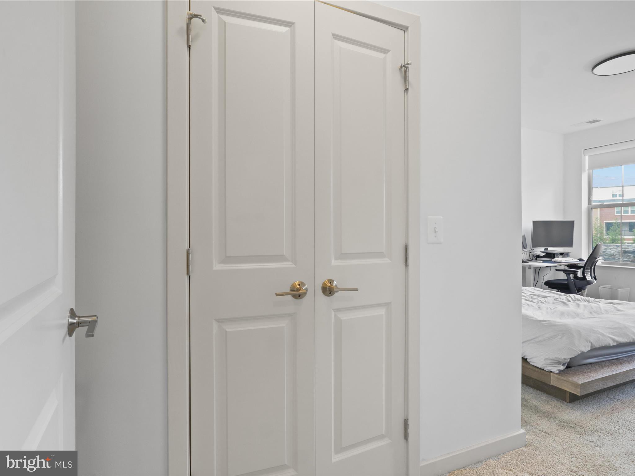 BOULEVARD VI TOWNS - Residential