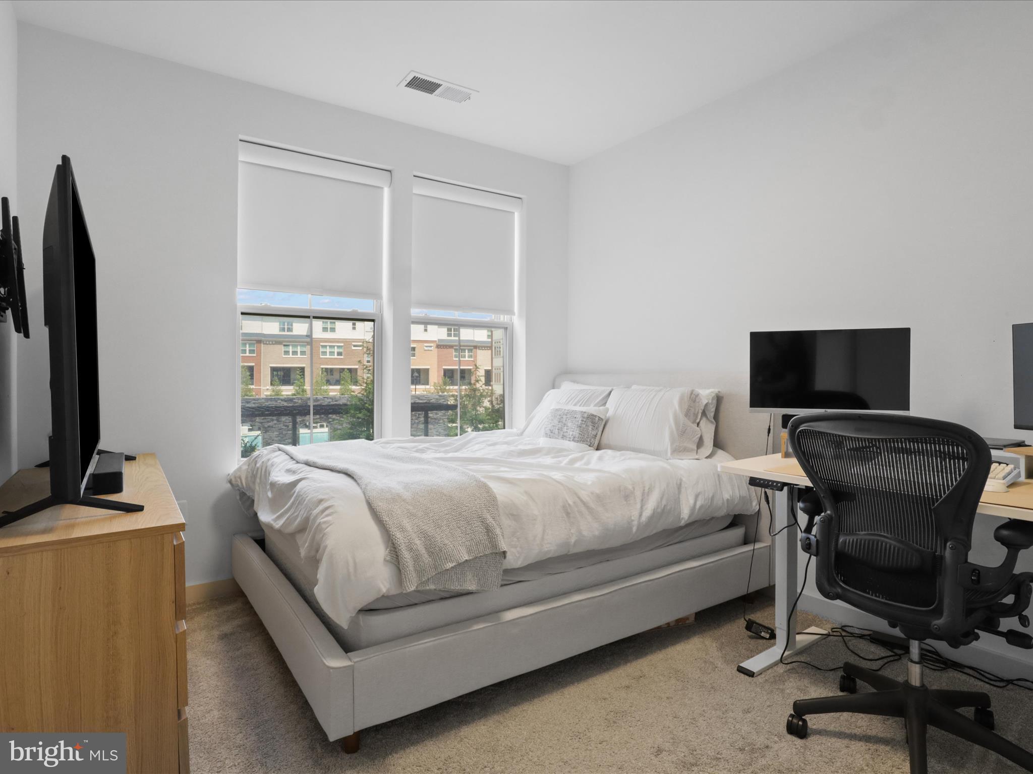 BOULEVARD VI TOWNS - Residential