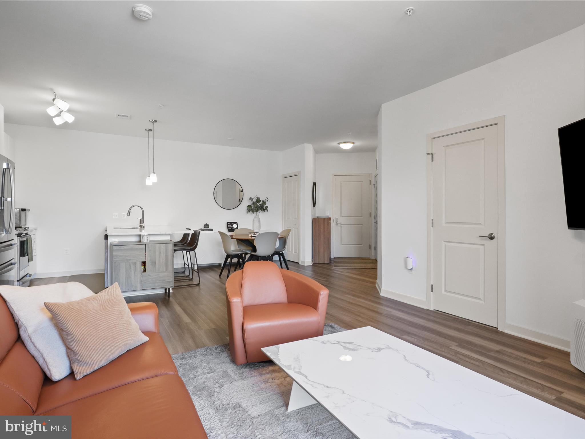 BOULEVARD VI TOWNS - Residential