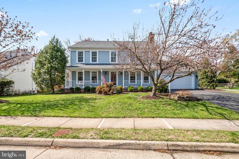 8942 KENILWORTH DRIVE BURKE VA 22015