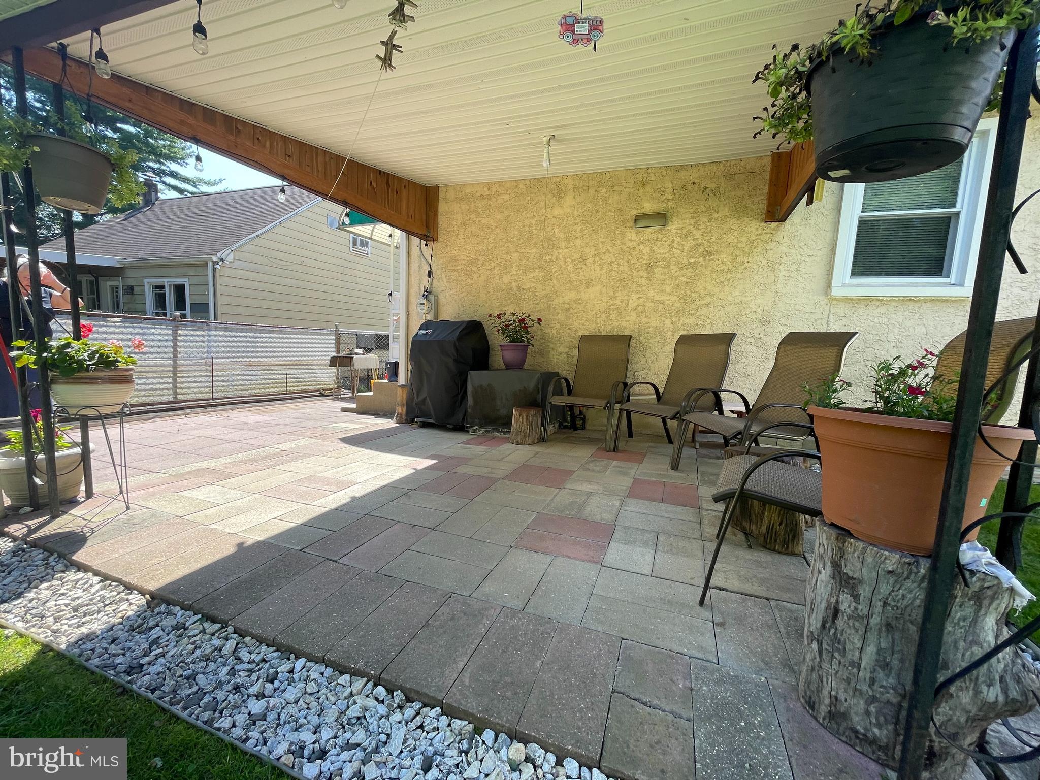 ROSLYN - Residential