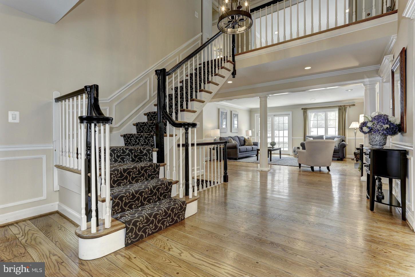 POTOMAC OUTSIDE - Residential