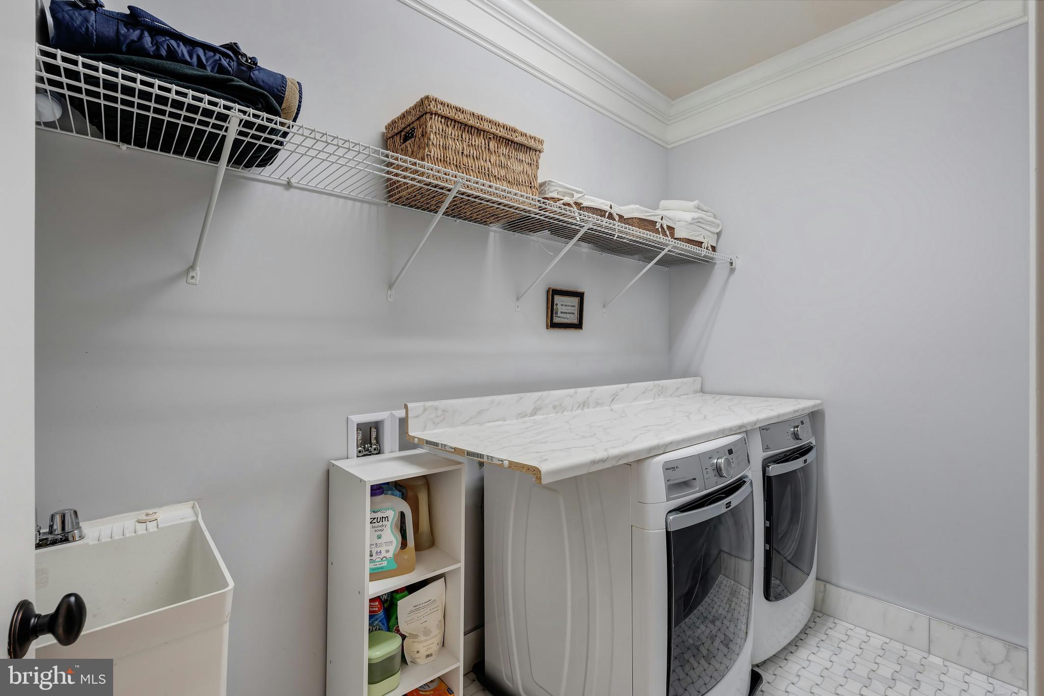 FALLS HILL - Residential