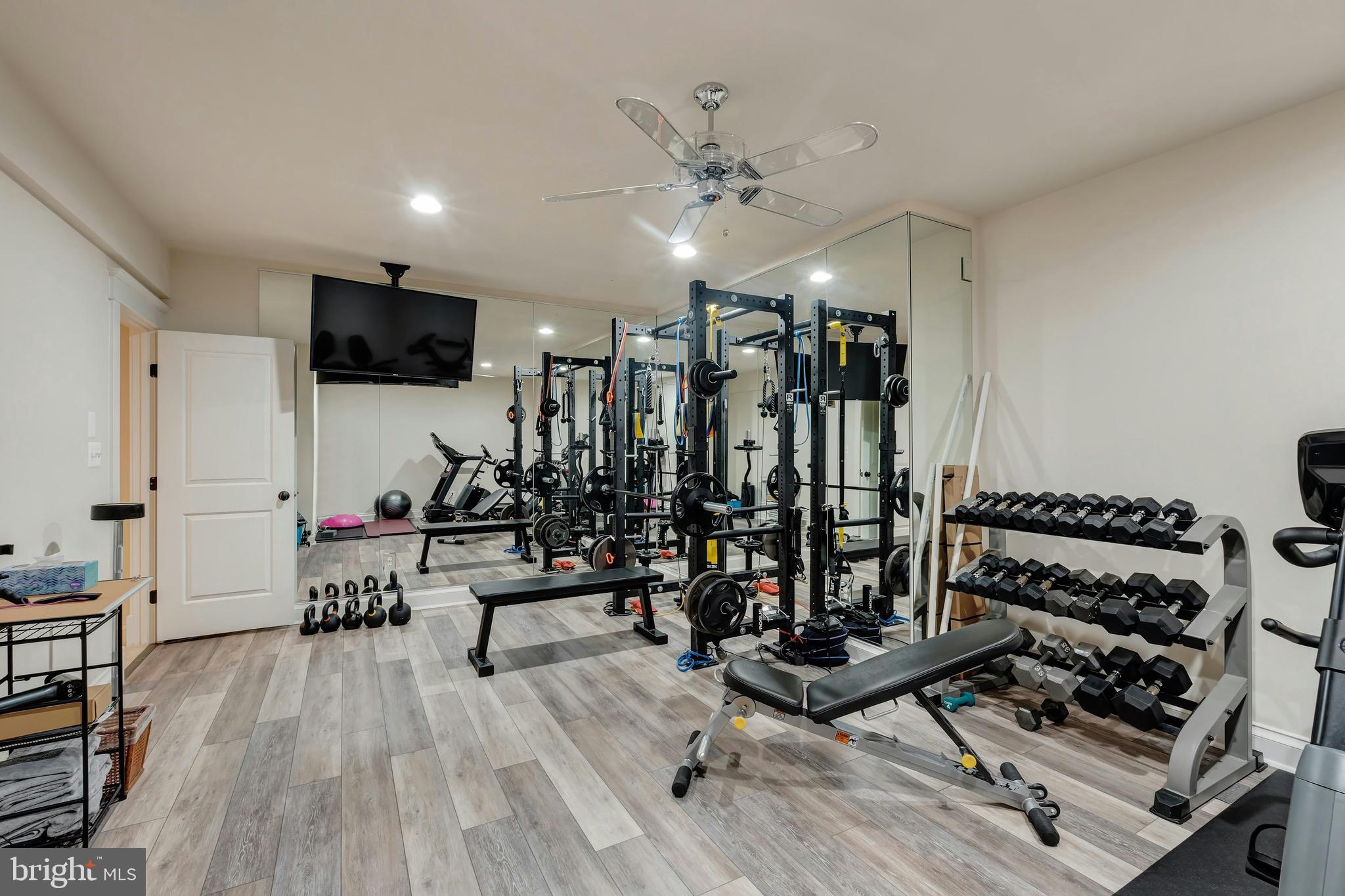 FALLS HILL - Residential