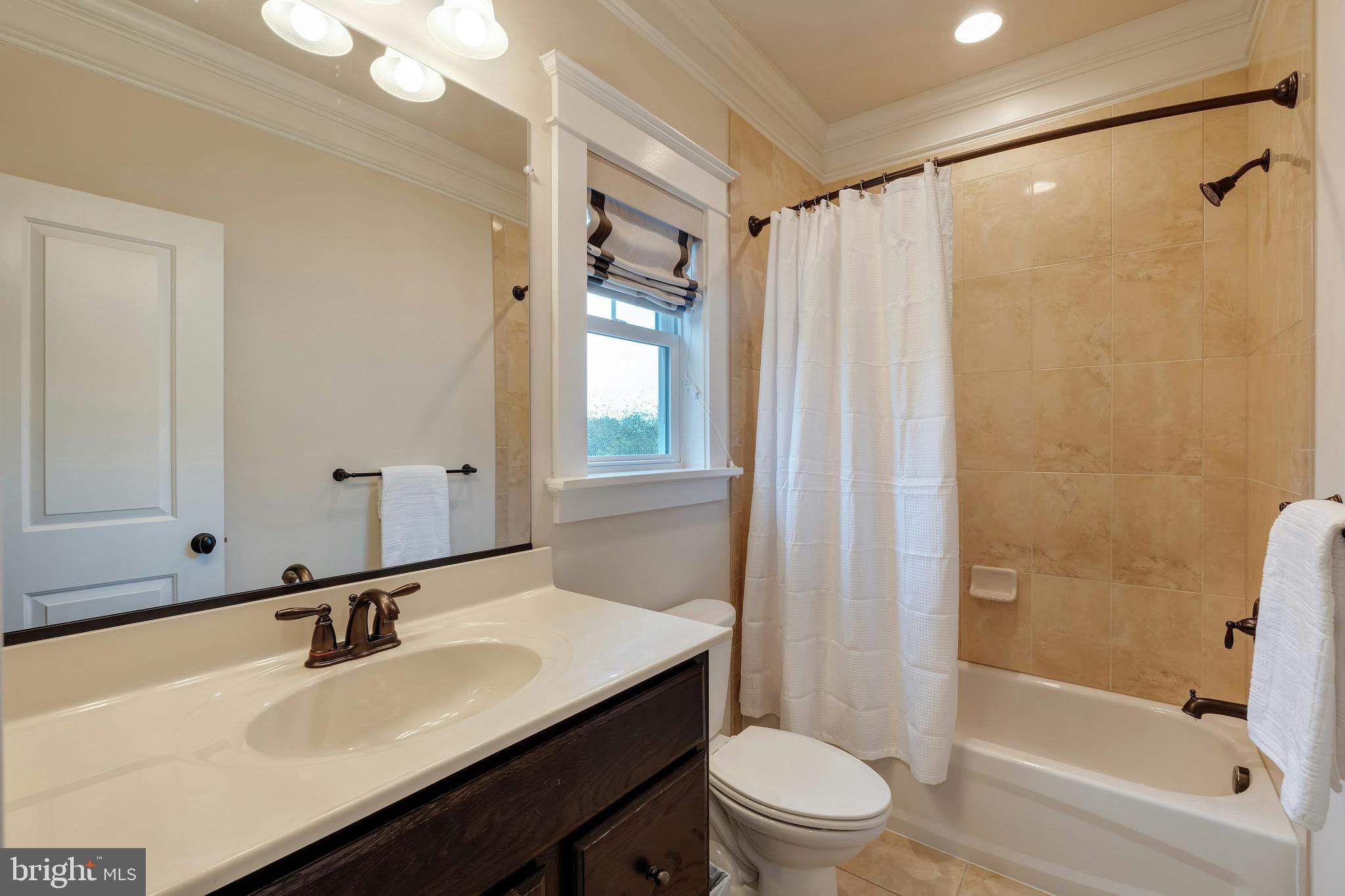 FALLS HILL - Residential