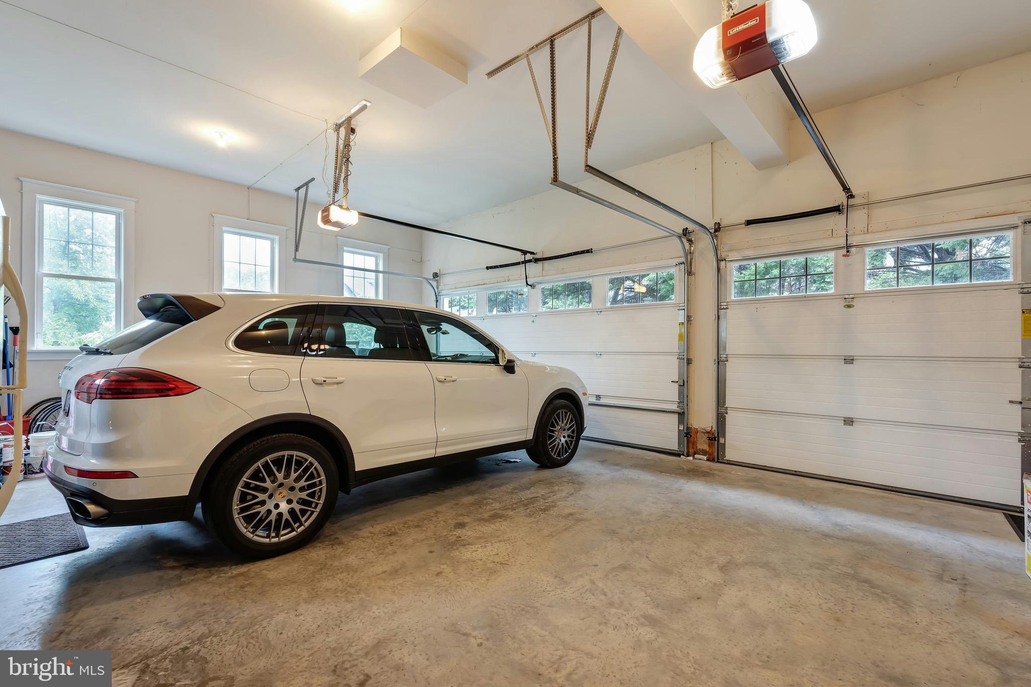 FALLS HILL - Residential