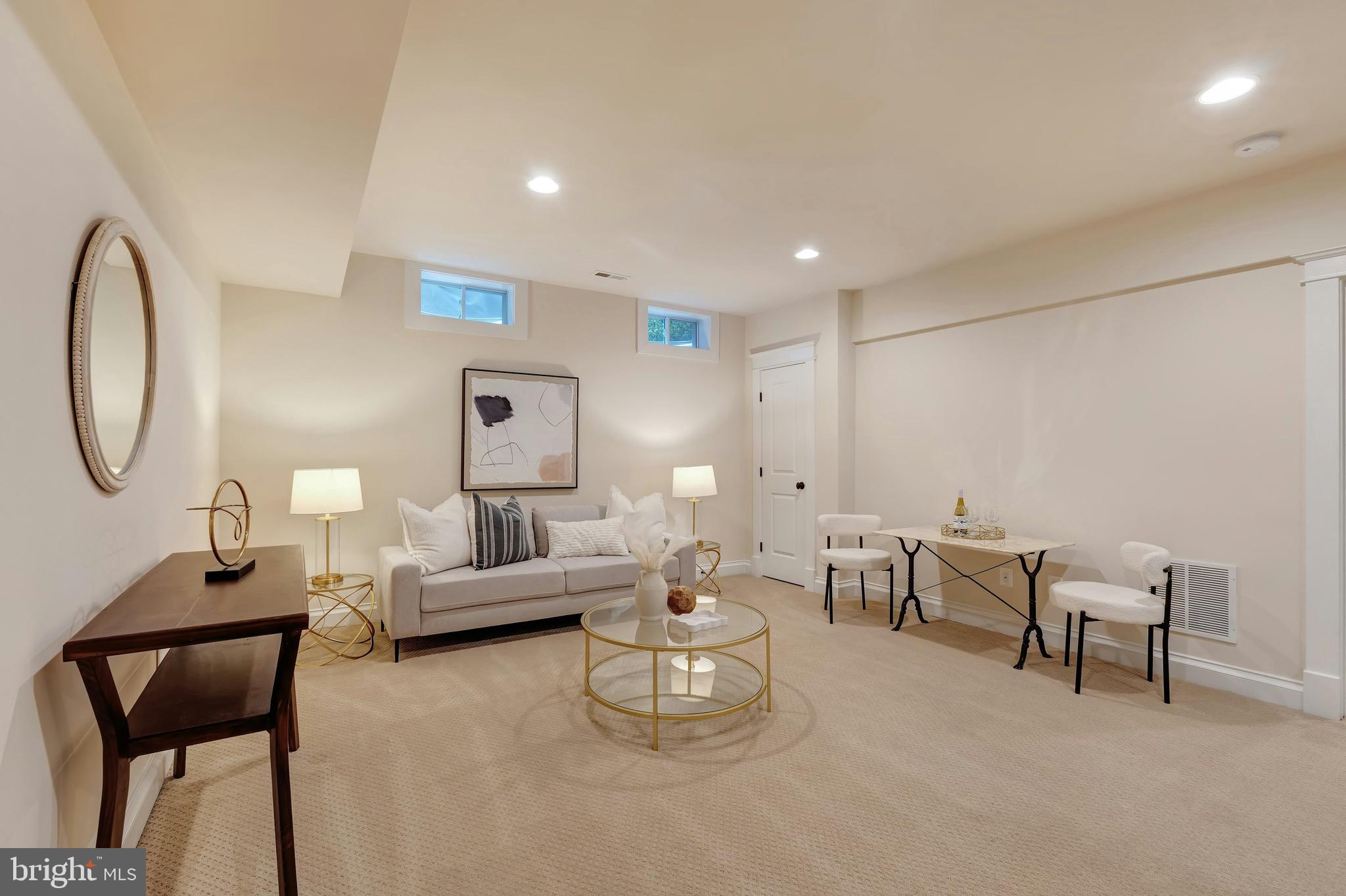 FALLS HILL - Residential