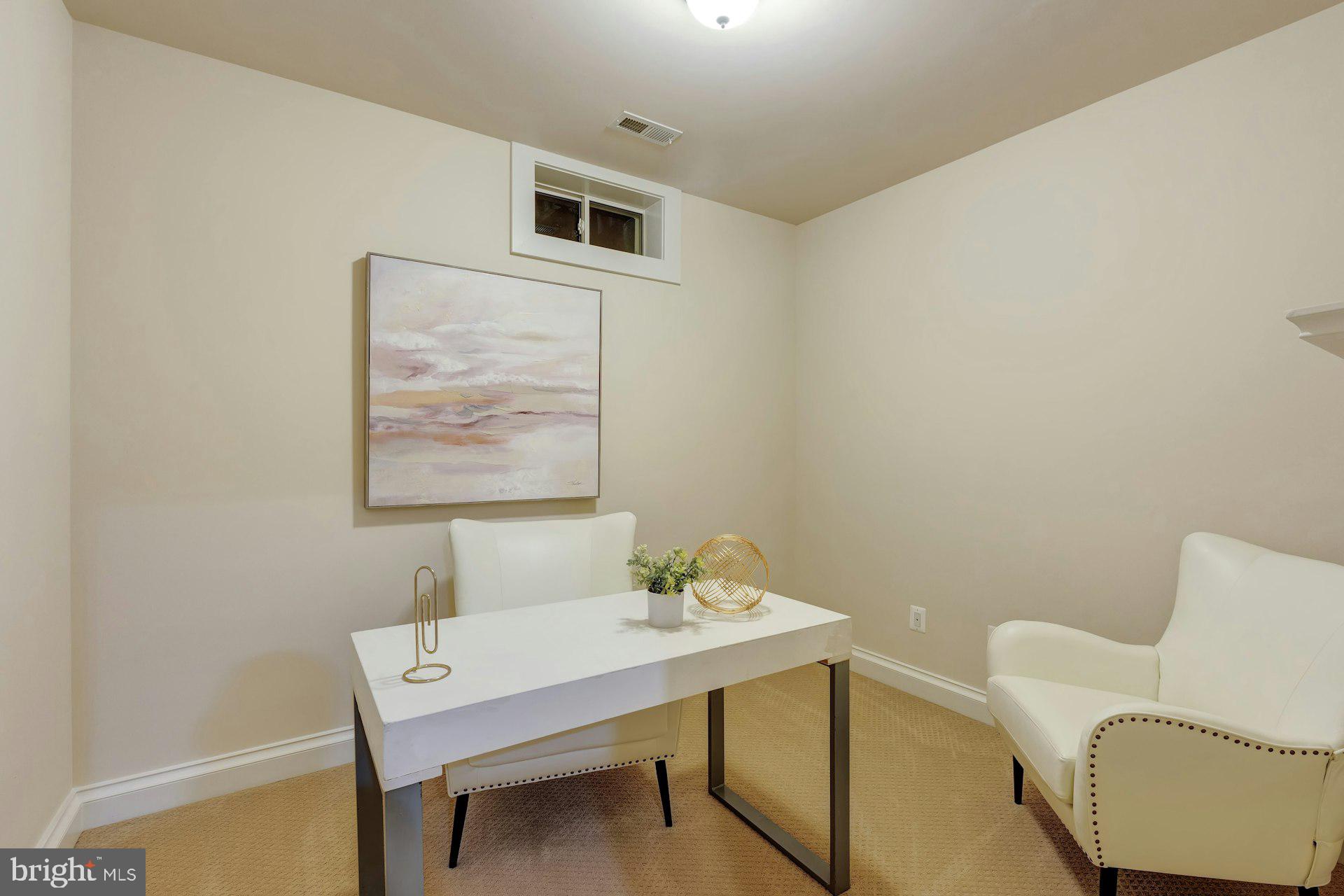 FALLS HILL - Residential