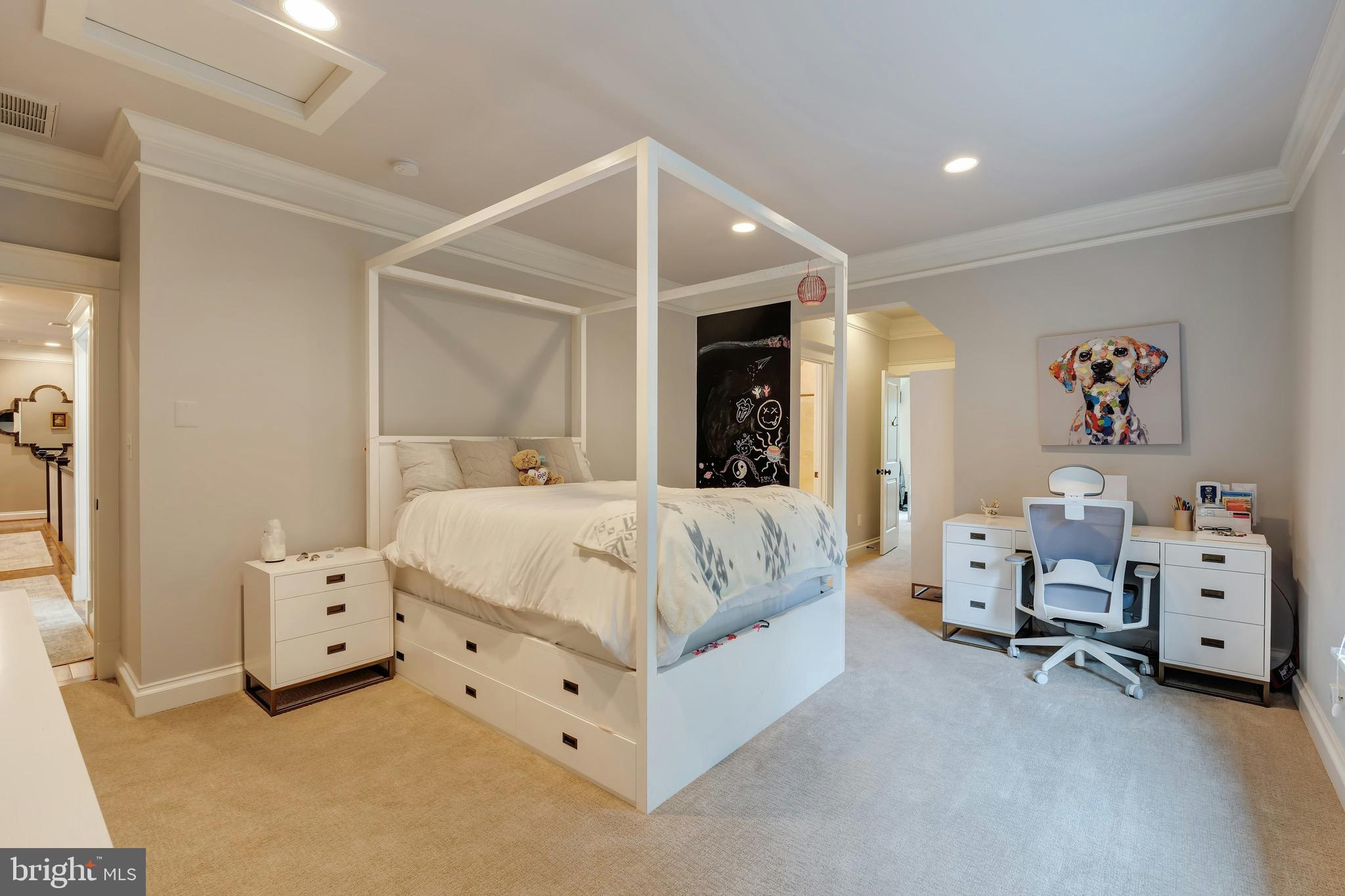 FALLS HILL - Residential