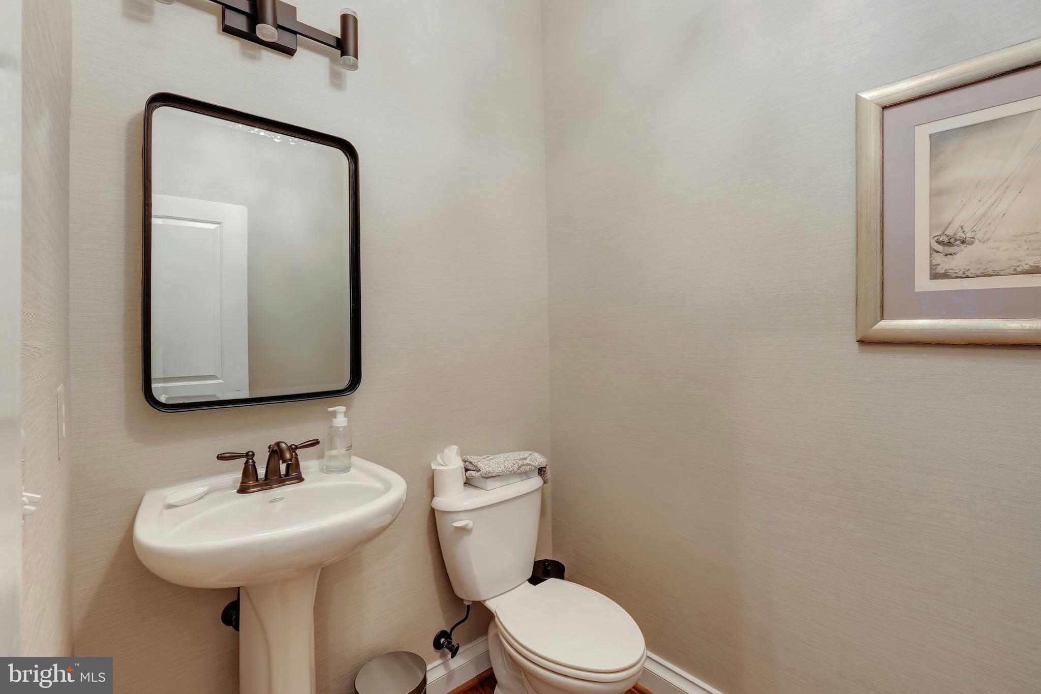 FALLS HILL - Residential