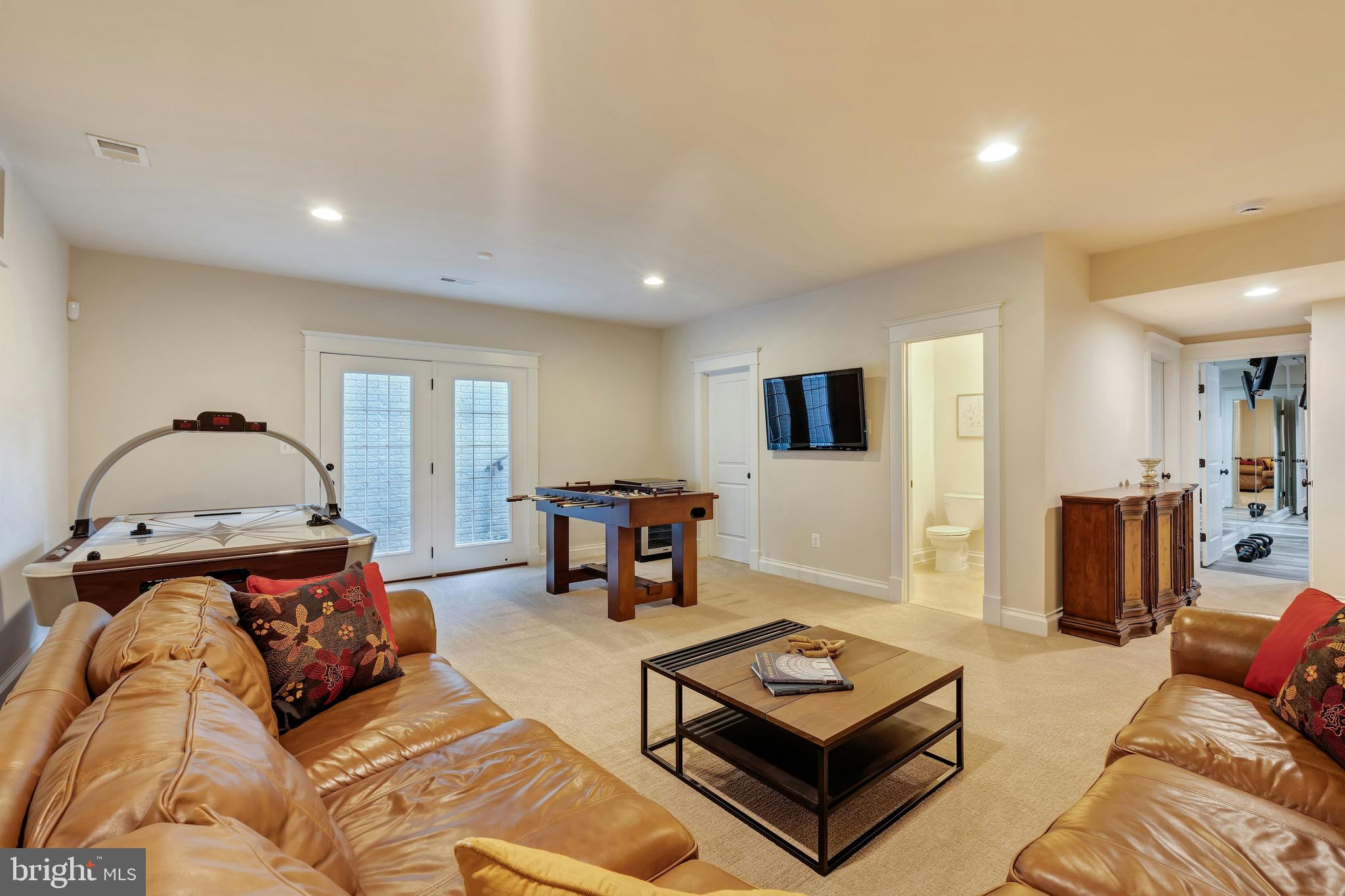 FALLS HILL - Residential