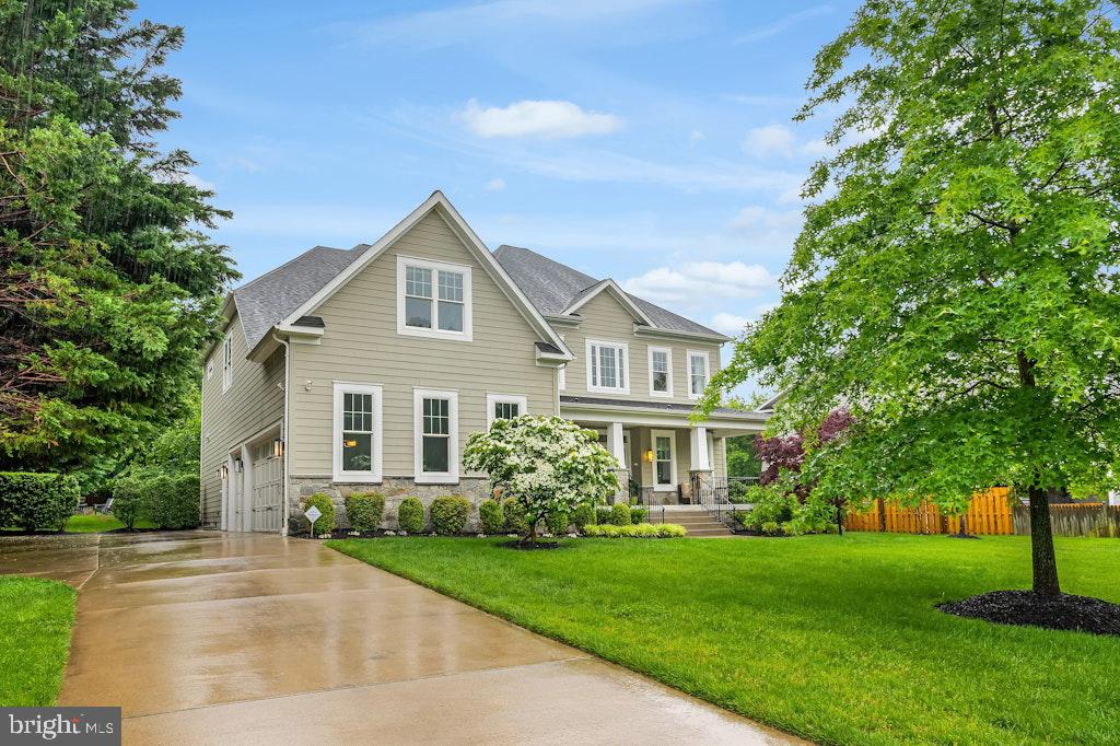 FALLS HILL - Residential