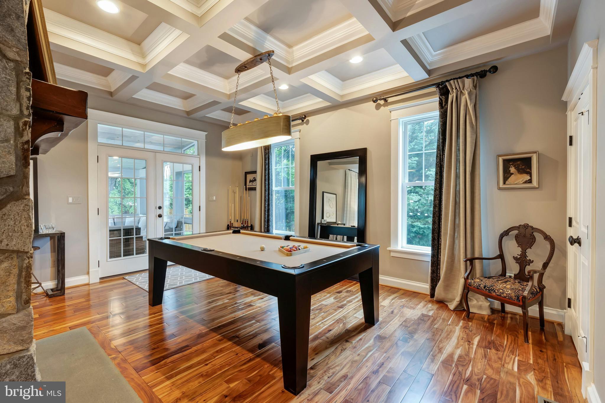 FALLS HILL - Residential